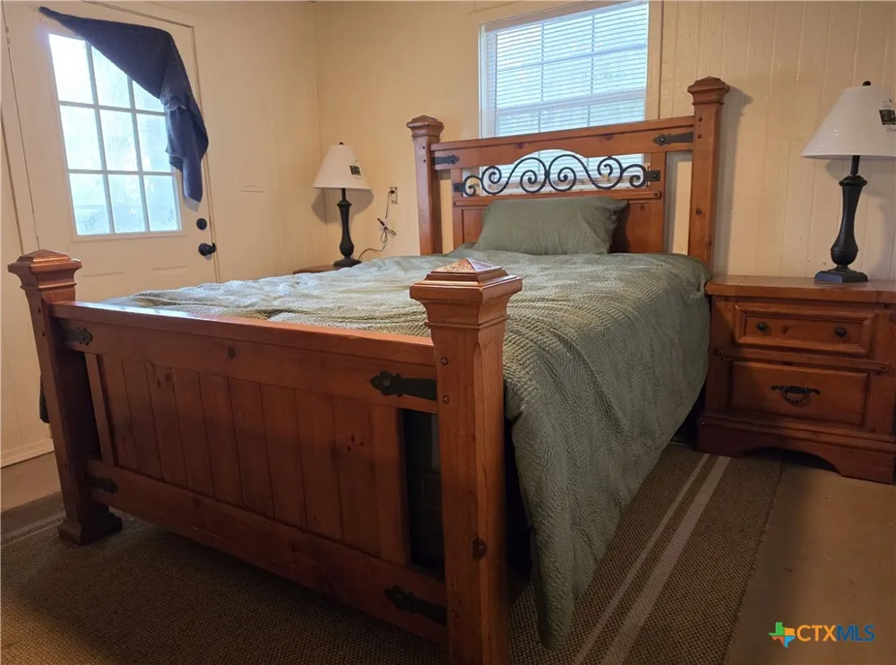 703 E Houston Avenue Seadrift, TX 77983