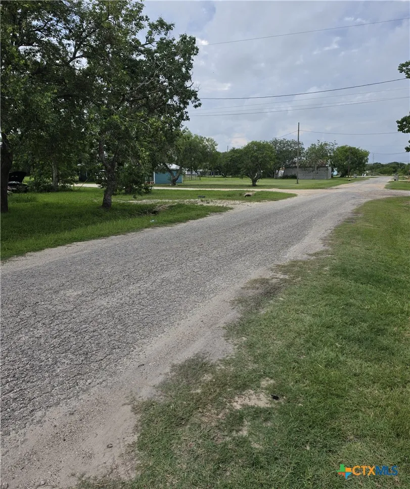 703 E Houston Avenue Seadrift, TX 77983