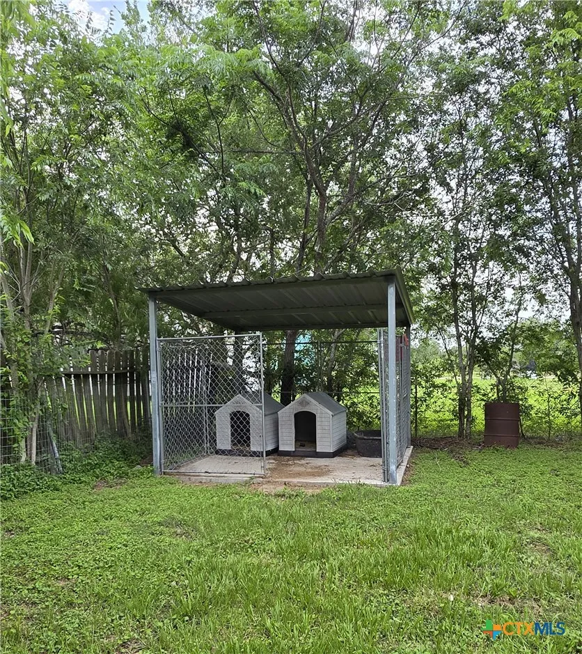 703 E Houston Avenue Seadrift, TX 77983