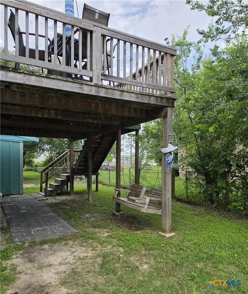 703 E Houston Avenue Seadrift, TX 77983