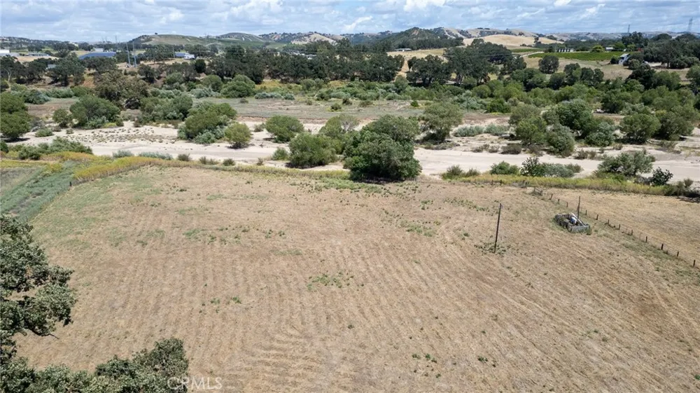 335 Phillips Templeton, CA 93465