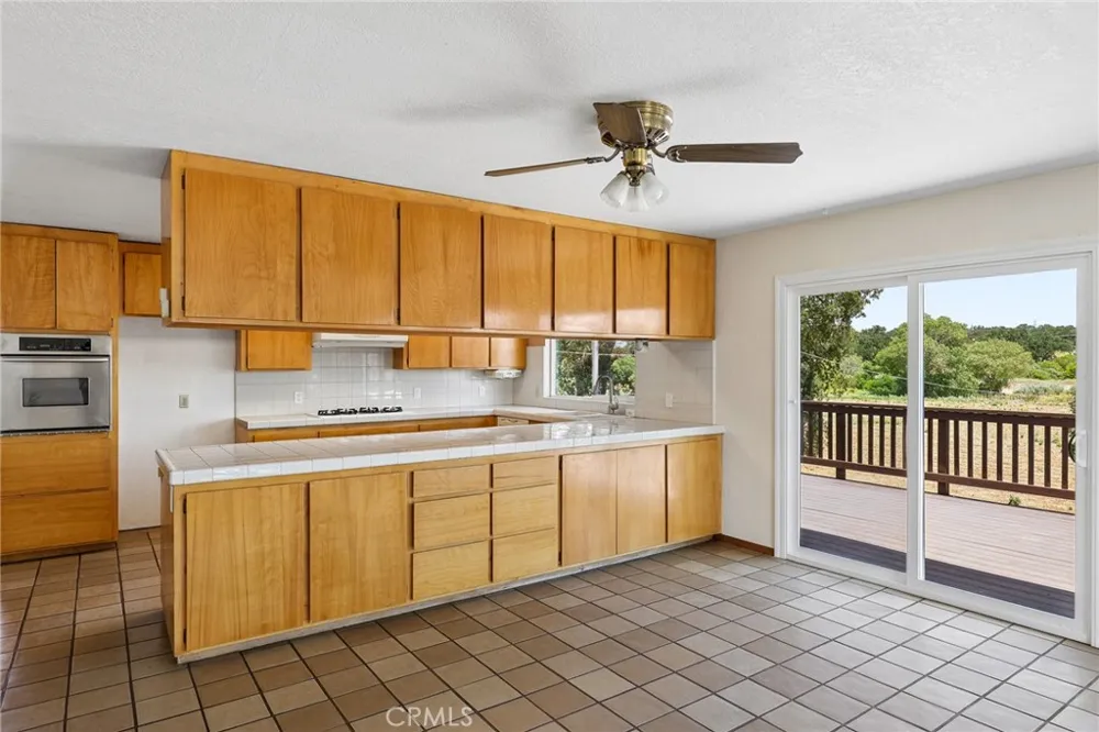 335 Phillips Templeton, CA 93465