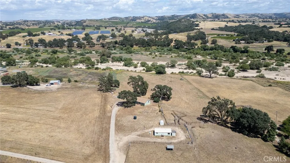 335 Phillips Templeton, CA 93465