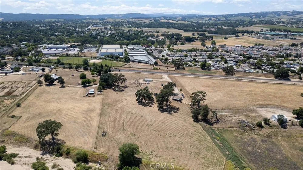 335 Phillips Templeton, CA 93465