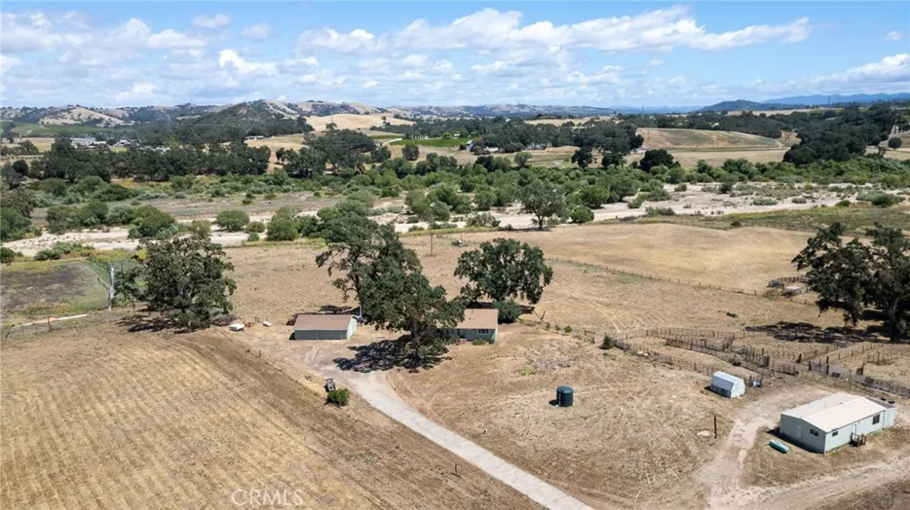 335 Phillips Templeton, CA 93465