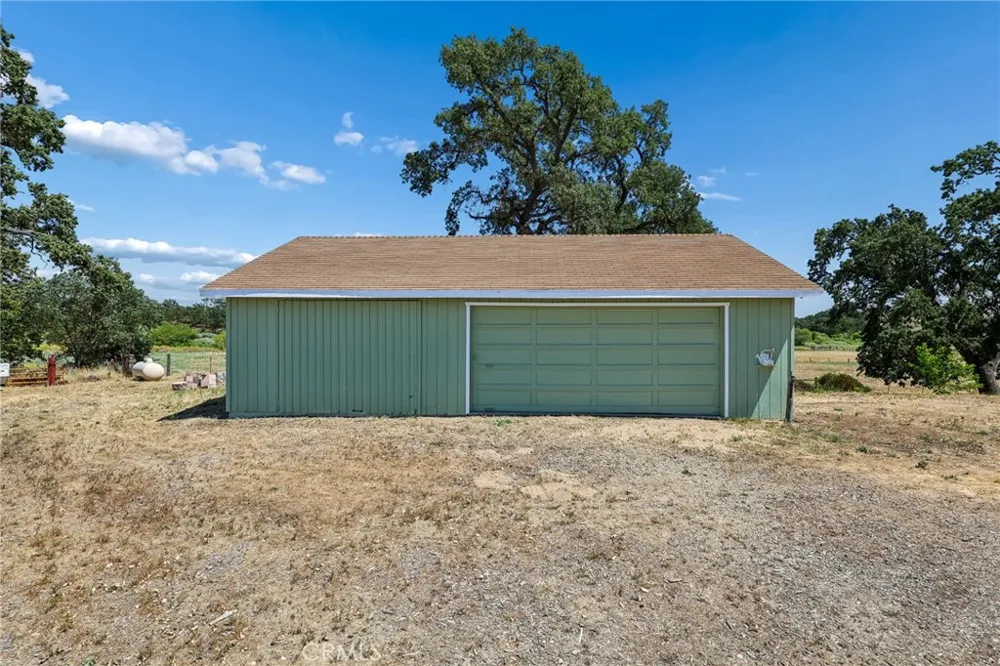 335 Phillips Templeton, CA 93465