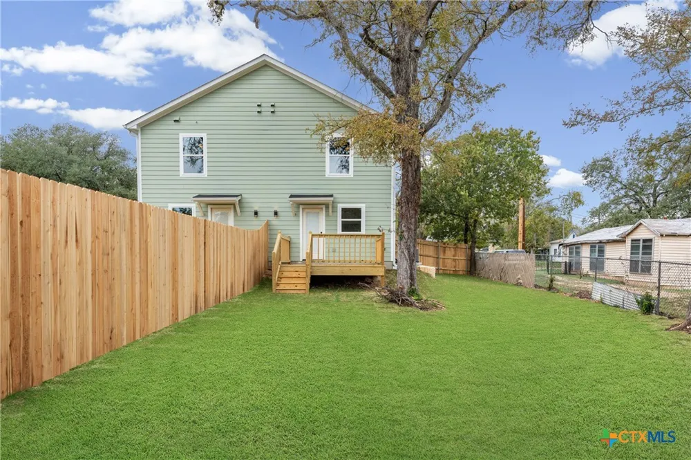 622 E 8th Avenue #A & B Belton, TX 76513