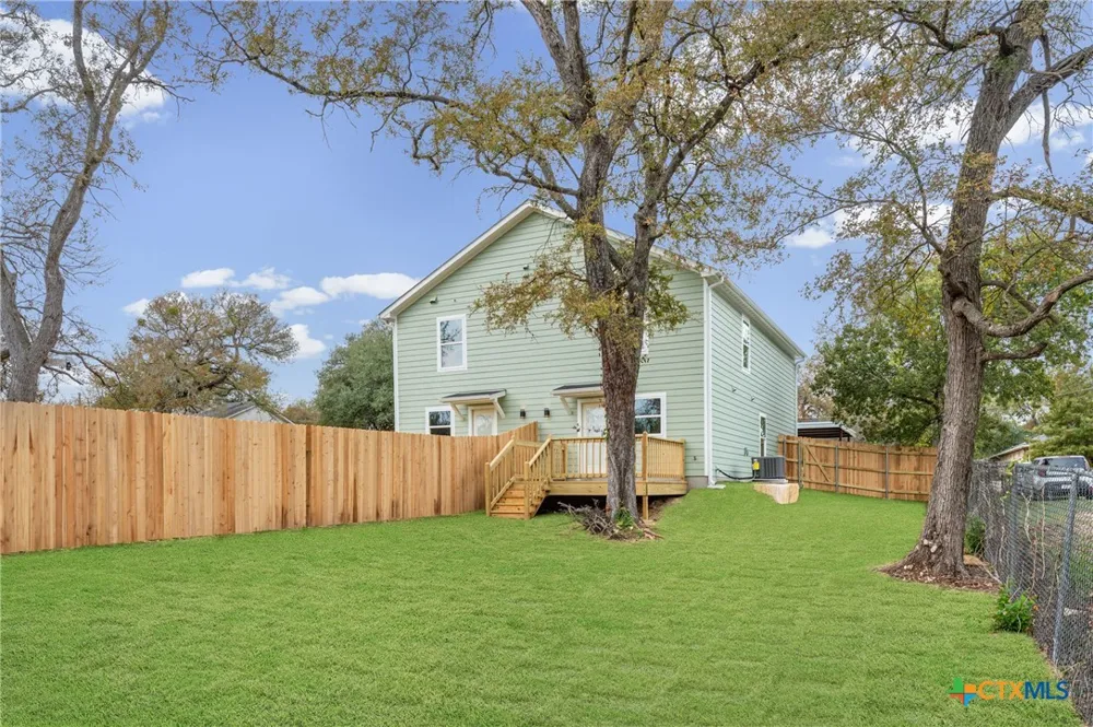 622 E 8th Avenue #A & B Belton, TX 76513