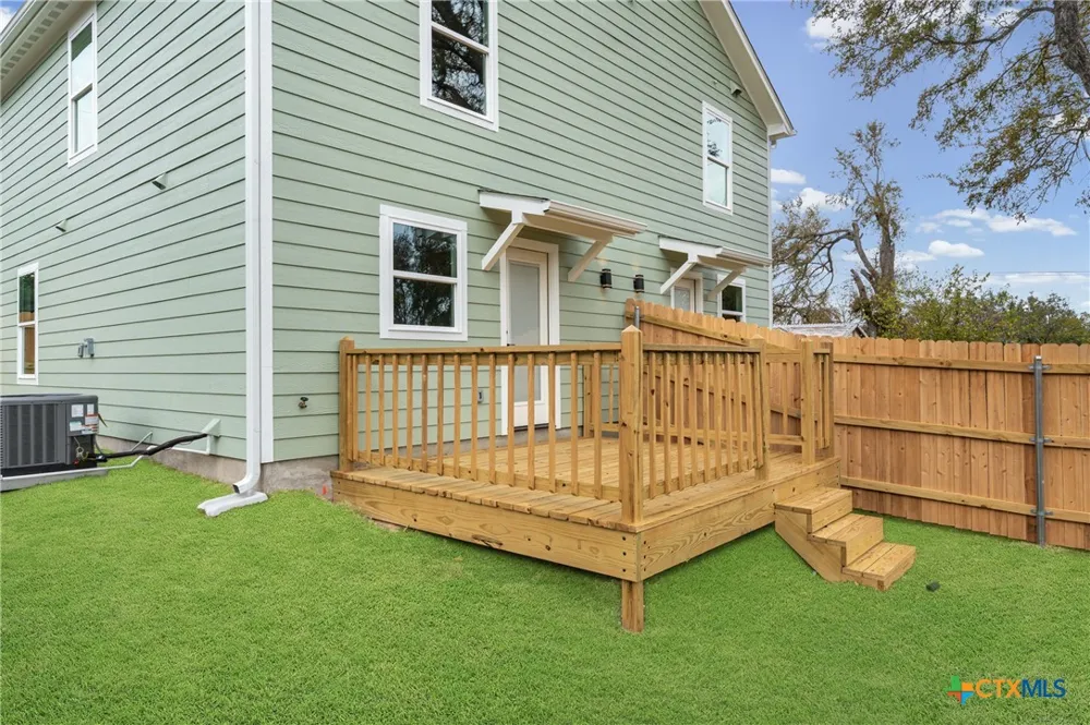 622 E 8th Avenue #A & B Belton, TX 76513