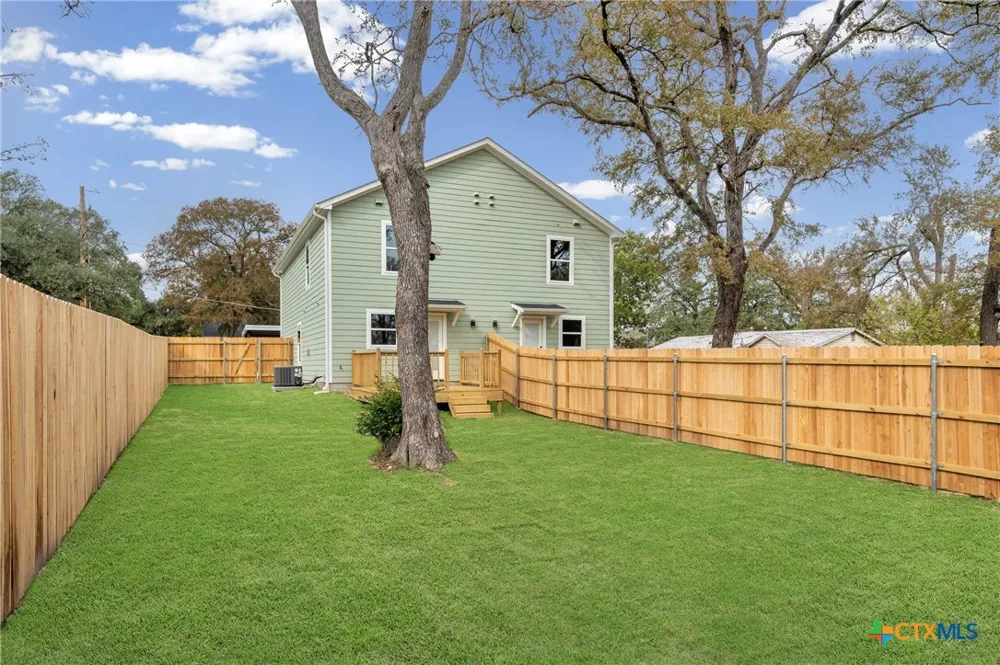 622 E 8th Avenue #A & B Belton, TX 76513