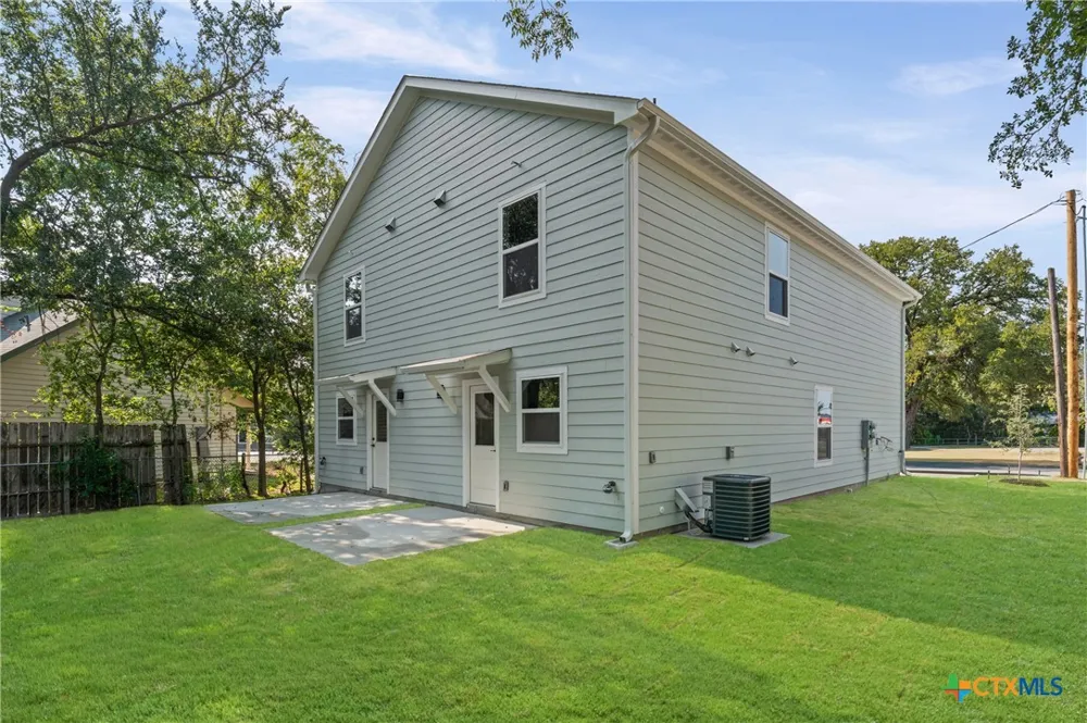 622 E 8th Avenue #A & B Belton, TX 76513