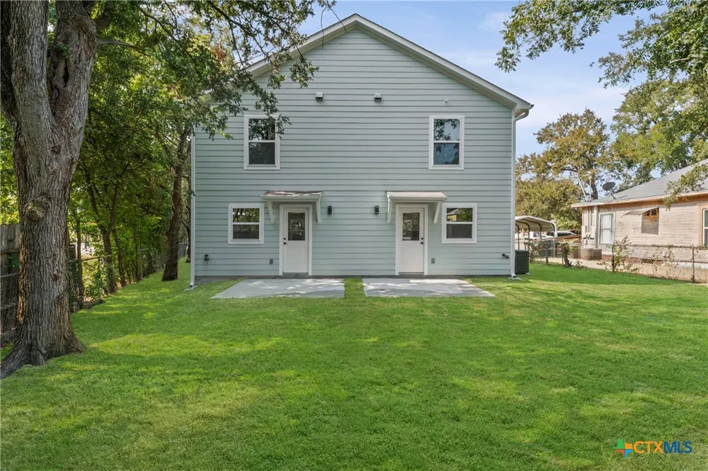 622 E 8th Avenue #A & B Belton, TX 76513