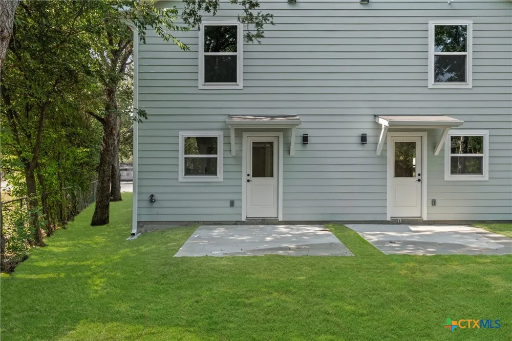 622 E 8th Avenue #A & B Belton, TX 76513