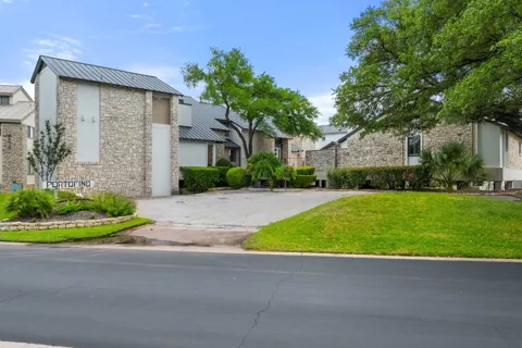 103 Island Drive #1
