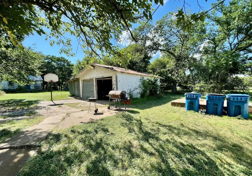 514 W Roosevelt Avenue Whitney, TX 76692