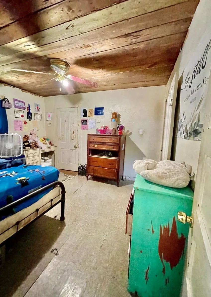514 W Roosevelt Avenue Whitney, TX 76692