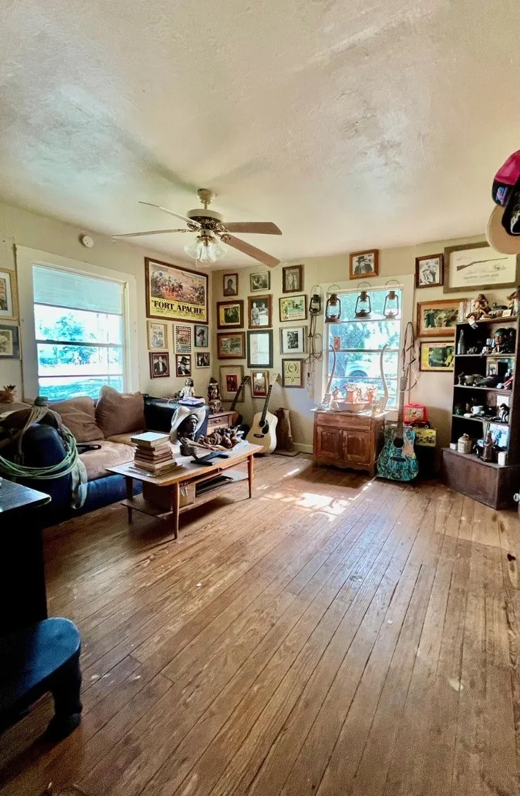 514 W Roosevelt Avenue Whitney, TX 76692