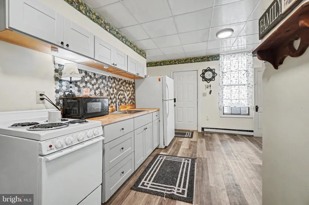 282 UNION STREET Millersburg, PA 17061
