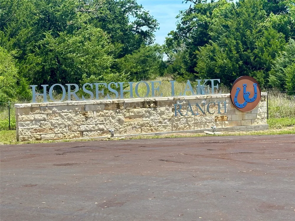 3803 Private 4100 Road Marquez, TX 77865