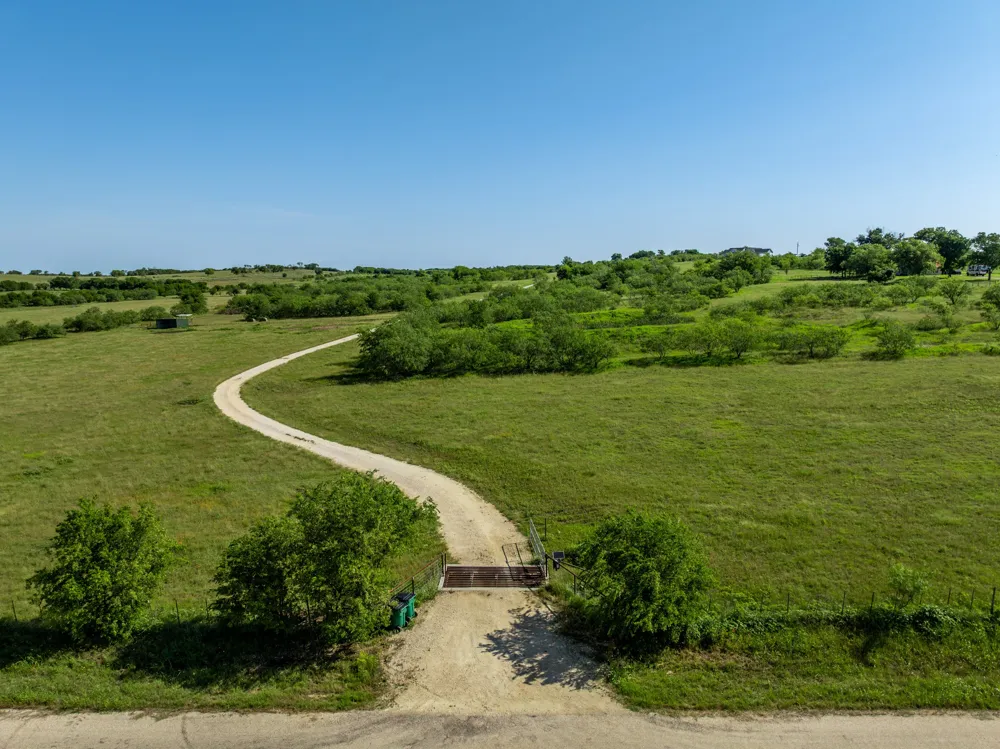 1227 Alexander Road Moody, TX 76557
