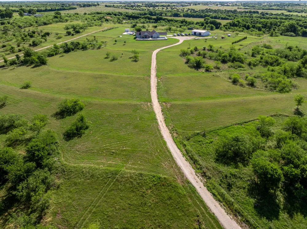 1227 Alexander Road Moody, TX 76557