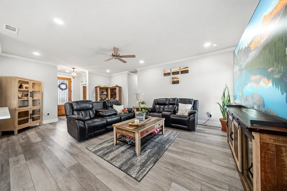 1227 Alexander Road Moody, TX 76557