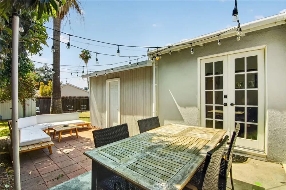 10831 Odell Avenue Sunland, CA 91040