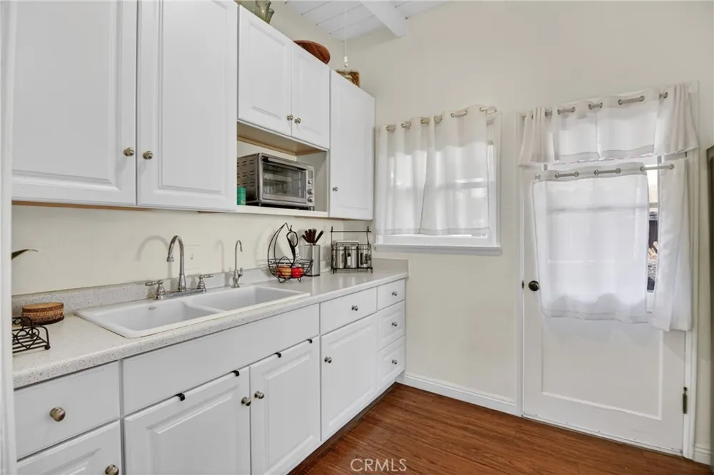 10831 Odell Avenue Sunland, CA 91040