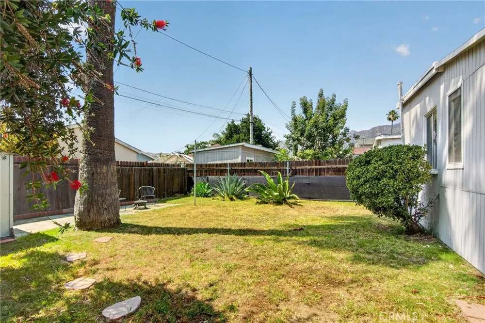 10831 Odell Avenue Sunland, CA 91040