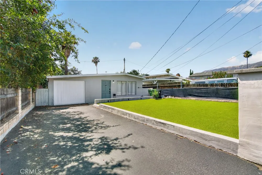 10831 Odell Avenue Sunland, CA 91040