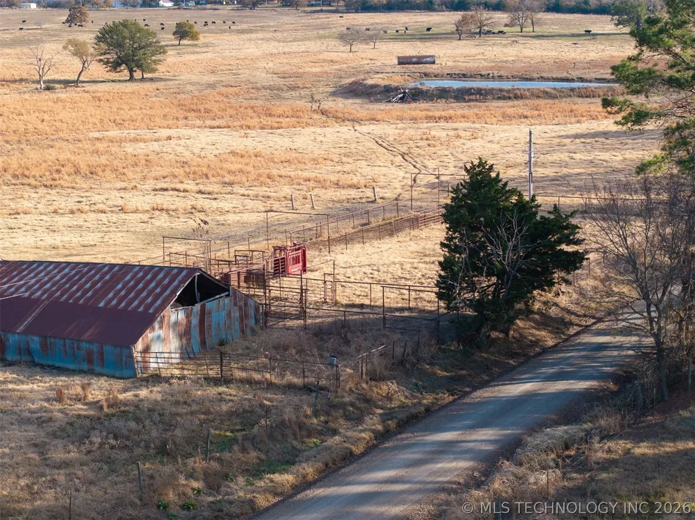 140 S County Road 4440 McCurtain, OK 74944