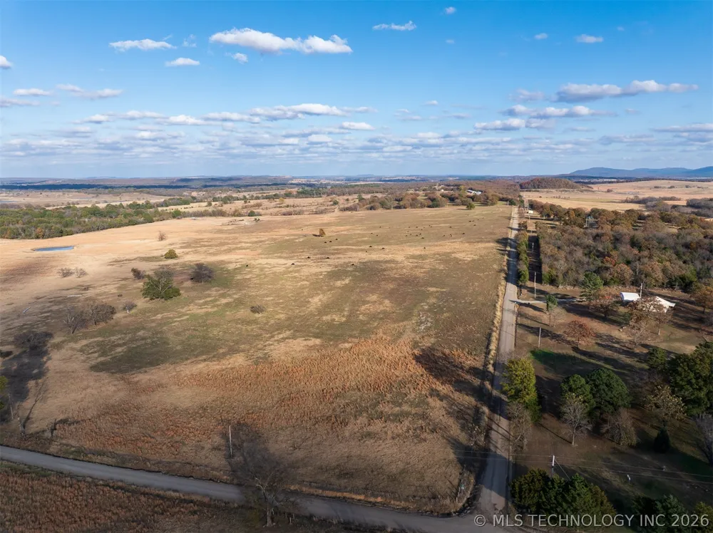 140 S County Road 4440 McCurtain, OK 74944