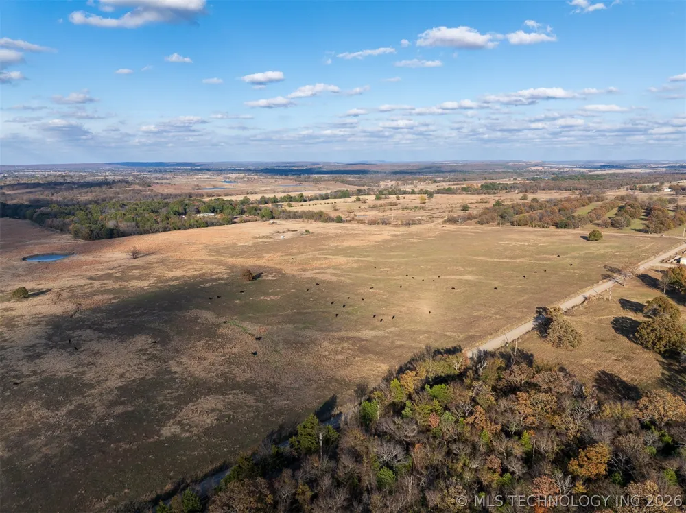 140 S County Road 4440 McCurtain, OK 74944