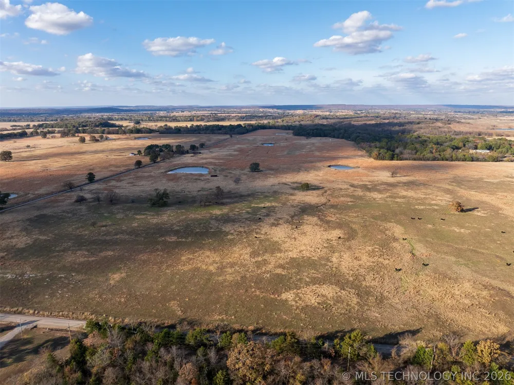 140 S County Road 4440 McCurtain, OK 74944
