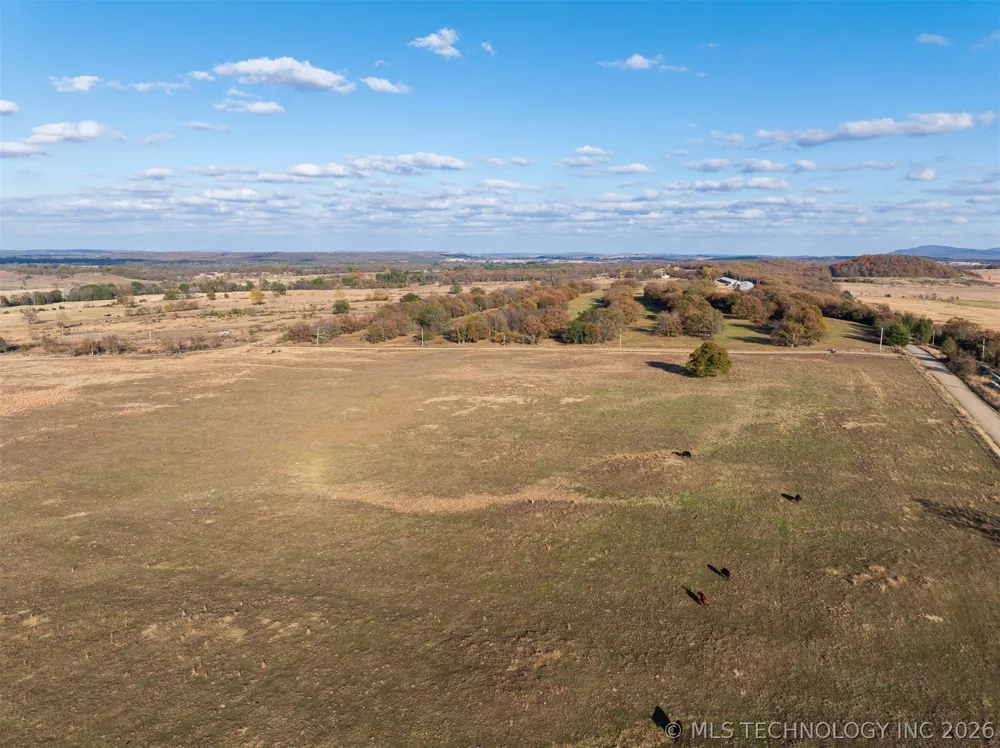 140 S County Road 4440 McCurtain, OK 74944