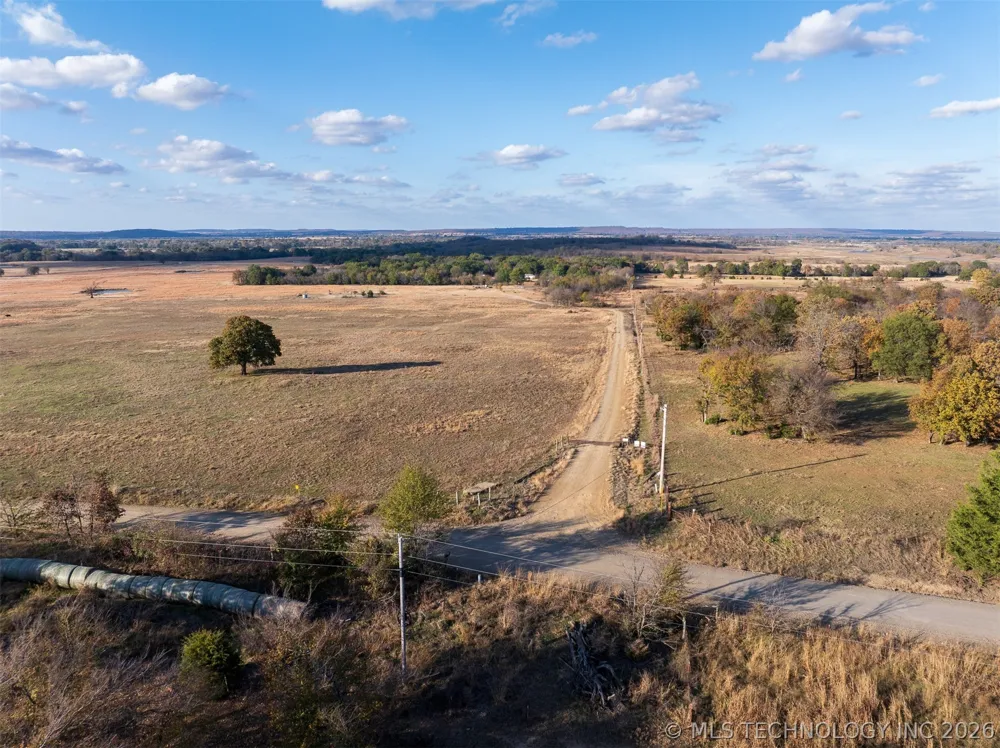 140 S County Road 4440 McCurtain, OK 74944
