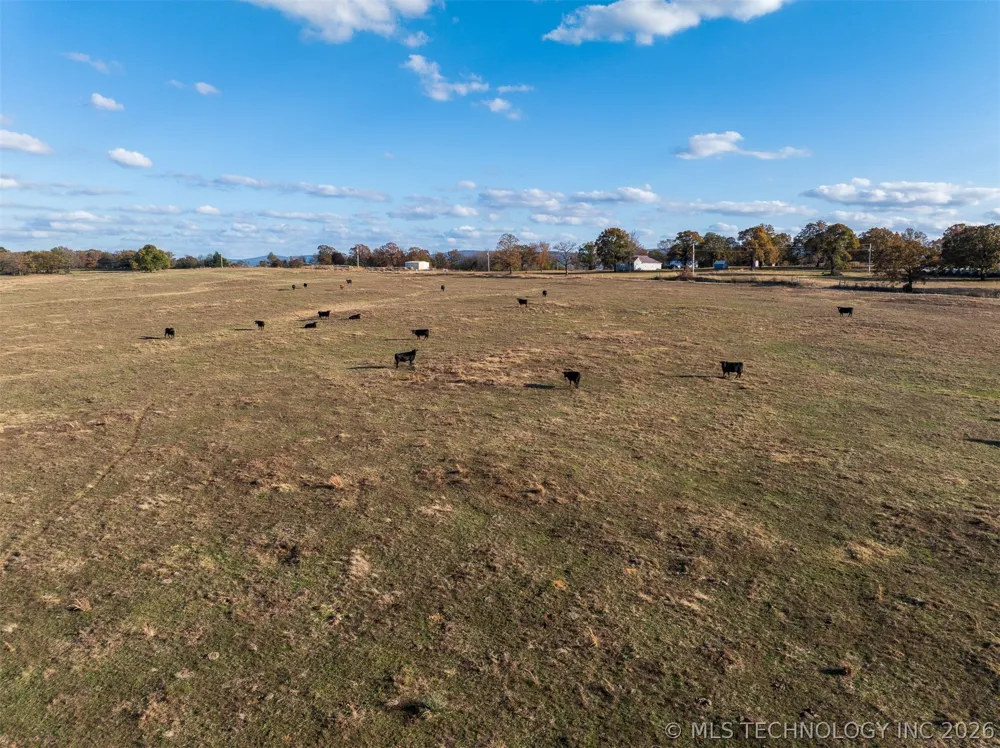 140 S County Road 4440 McCurtain, OK 74944