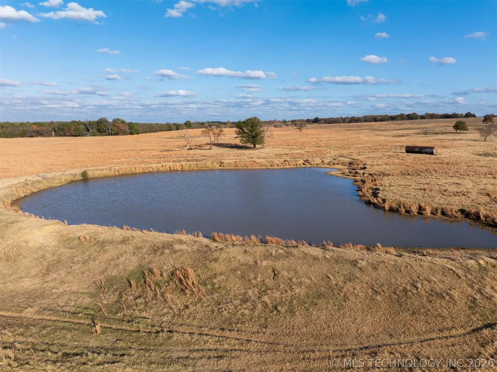 140 S County Road 4440 McCurtain, OK 74944