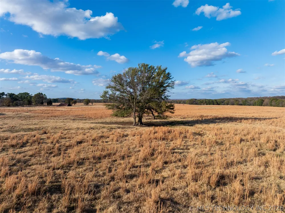 140 S County Road 4440 McCurtain, OK 74944