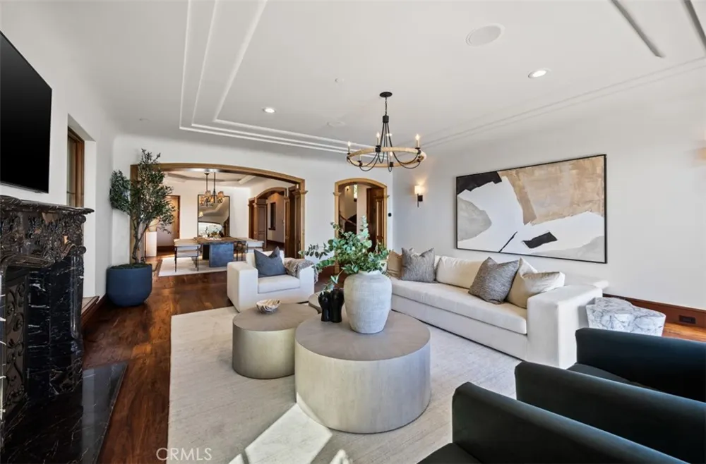 177 Shorecliff Road Corona del Mar, CA 92625