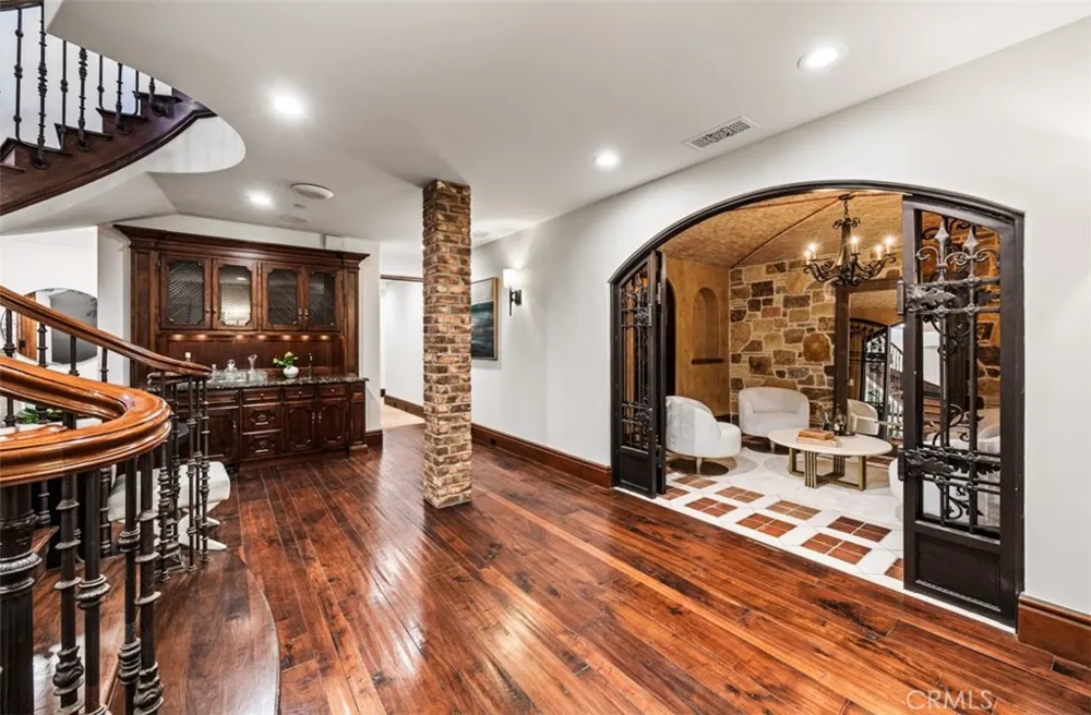177 Shorecliff Road Corona del Mar, CA 92625