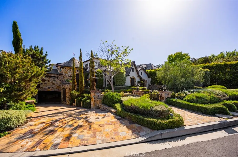 177 Shorecliff Road Corona del Mar, CA 92625