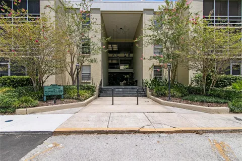 2302 S MANHATTAN AVENUE #108