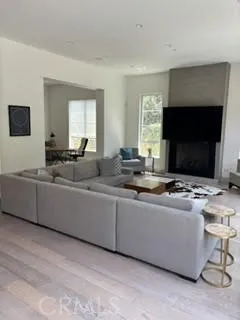 4435 Camellia Studio City, CA 91602