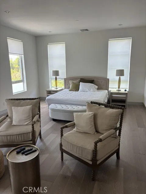 4435 Camellia Studio City, CA 91602