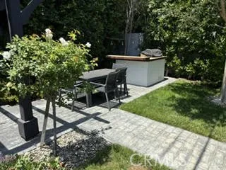 4435 Camellia Studio City, CA 91602