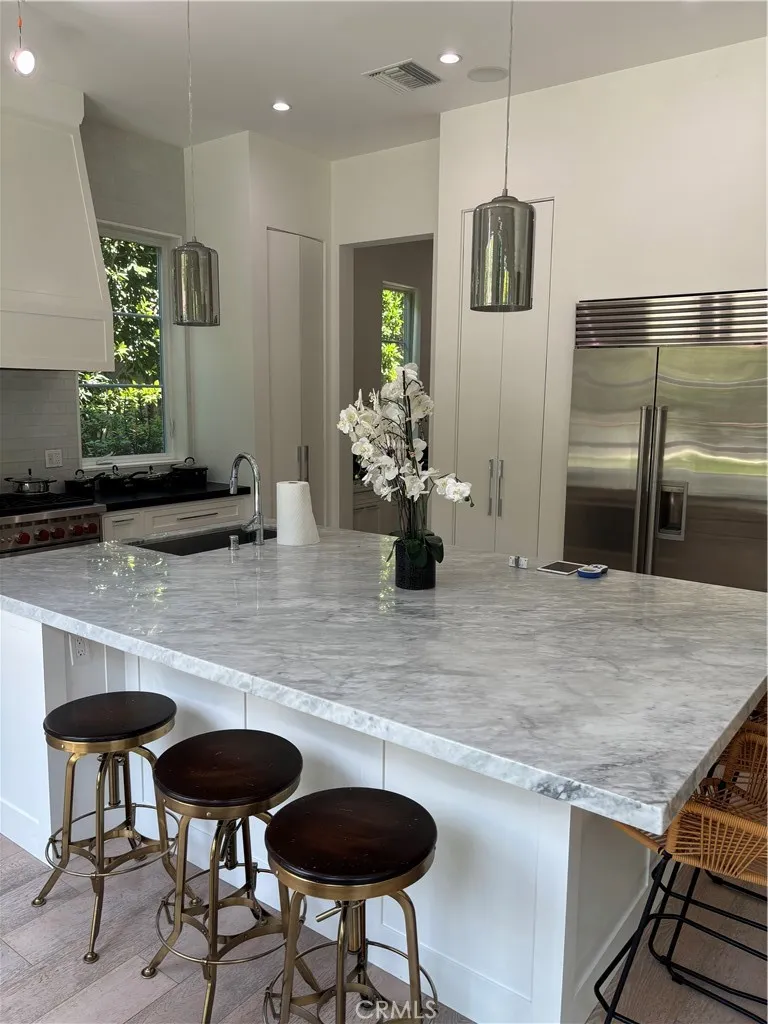 4435 Camellia Studio City, CA 91602