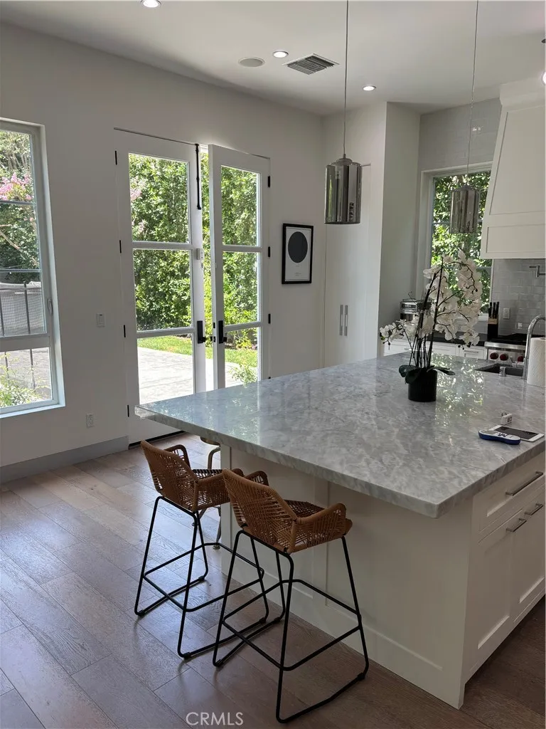 4435 Camellia Studio City, CA 91602