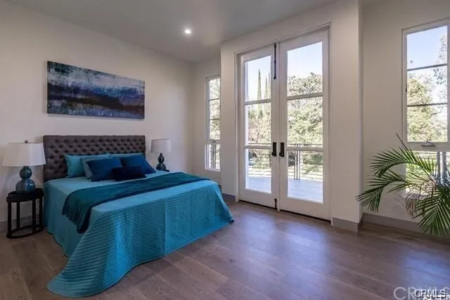4435 Camellia Studio City, CA 91602
