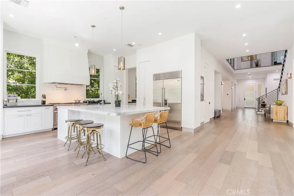 4435 Camellia Studio City, CA 91602